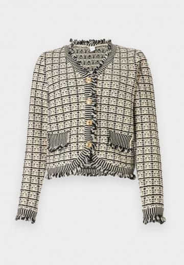 Жаккардовая вязаная кофта