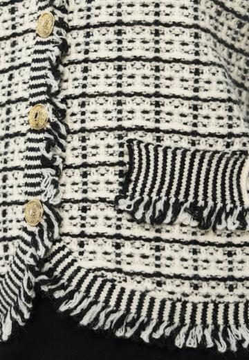 Жаккардовая вязаная кофта