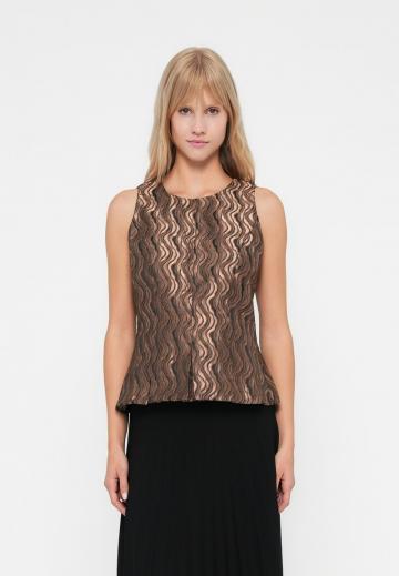 Блузка без рукавов