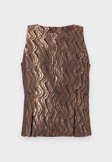 Блузка без рукавов