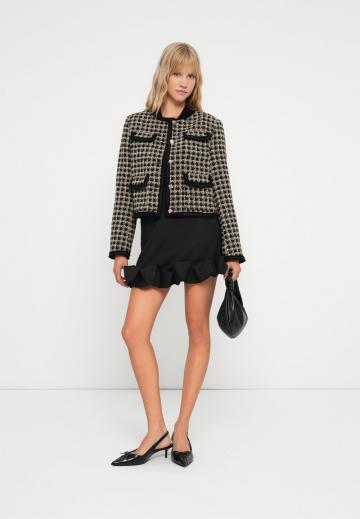 Блейзер с накладными карманами