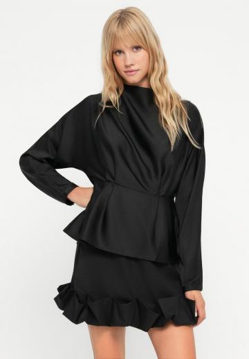 Атласная блузка