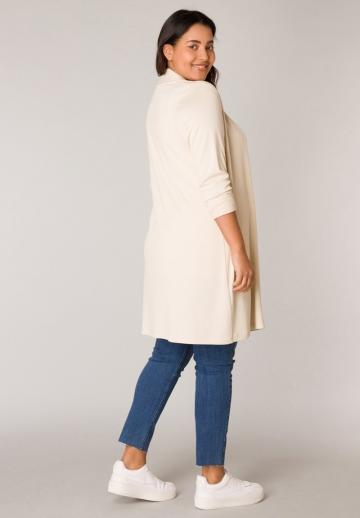 Длинный жилет