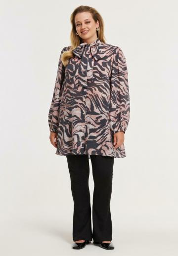 Длинная блузка