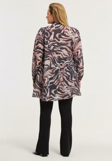 Длинная блузка