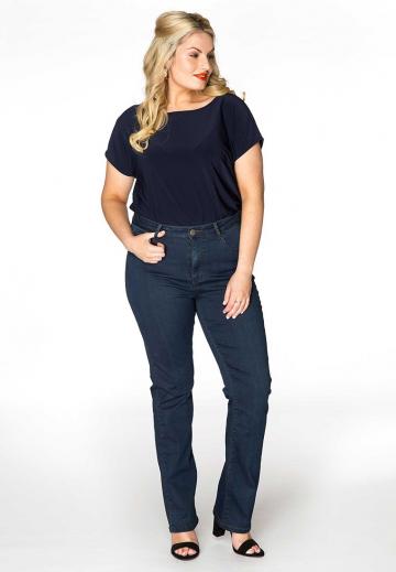 Прямые джинсы