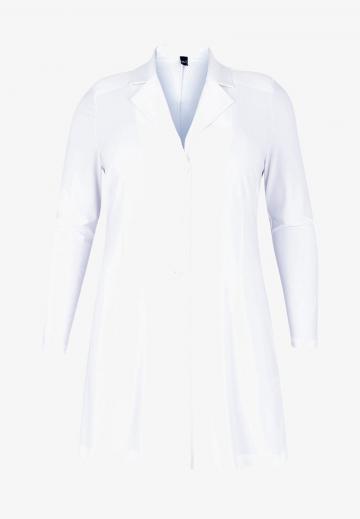 Короткое пальто