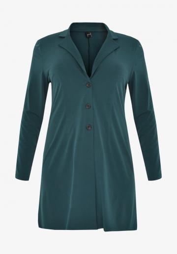 Короткое пальто