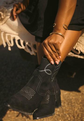 Широкие сапоги