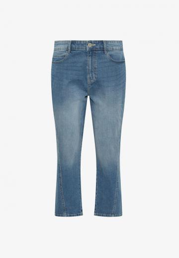 Прямые джинсы