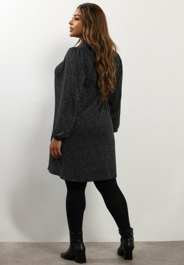 Короткое платье