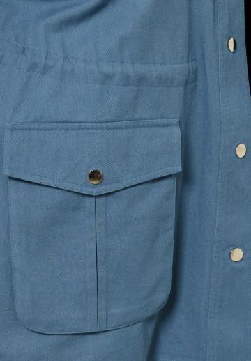 Куртка с накладнымит карманами