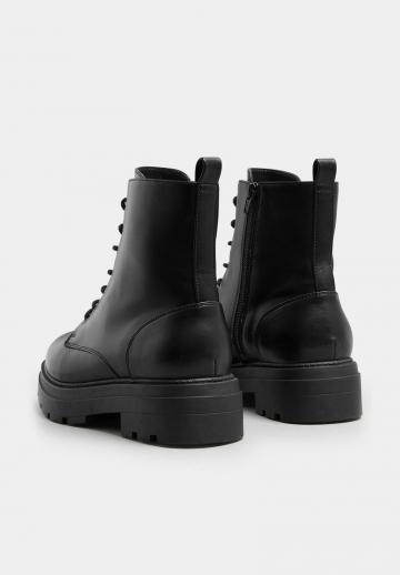 Широкие сапоги