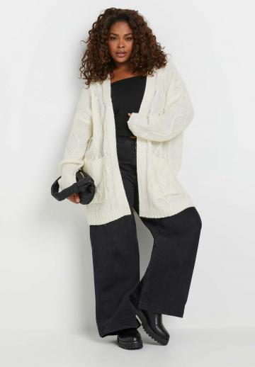 Вязаная кофта