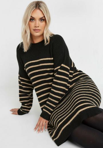 Вязаное платье