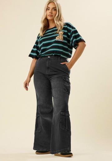 Клешеные джинсы