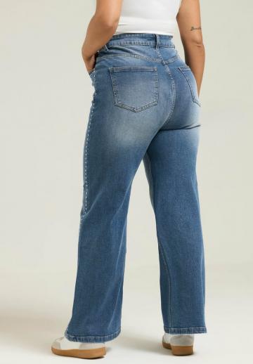 Клешеные джинсы