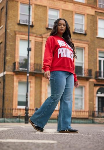 Клешеные джинсы