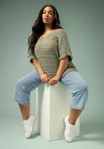 Прямые джинсы