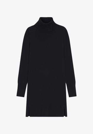 Вязаное платье