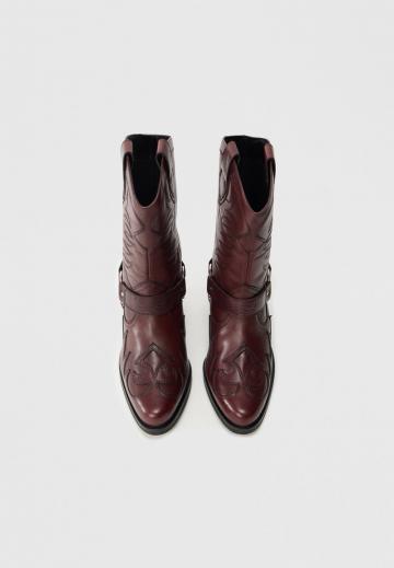 Ковбойские сапоги