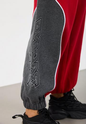 Спортивные штаны