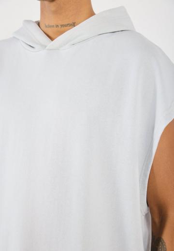 Пуловер с капюшоном