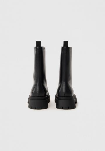 Зимние ботинки