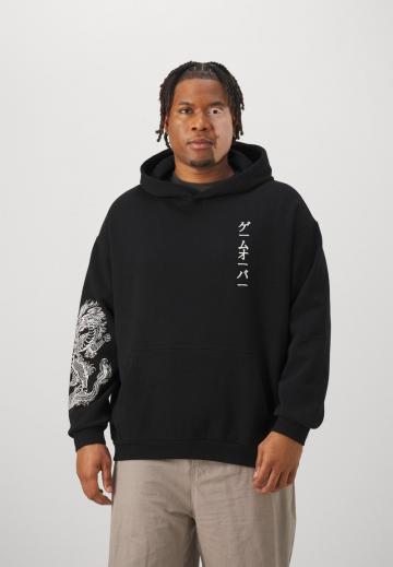 Пуловер с капюшоном