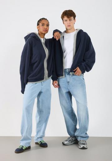 Пуловер с капюшоном