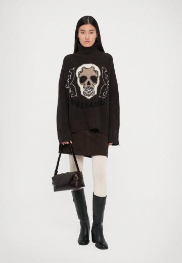 Длинный пуловер