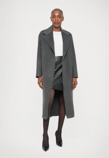 Шерстяное пальто