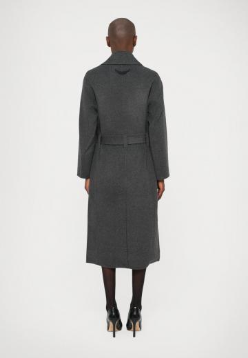 Шерстяное пальто