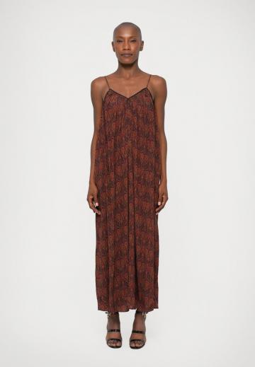 Пляжное платье