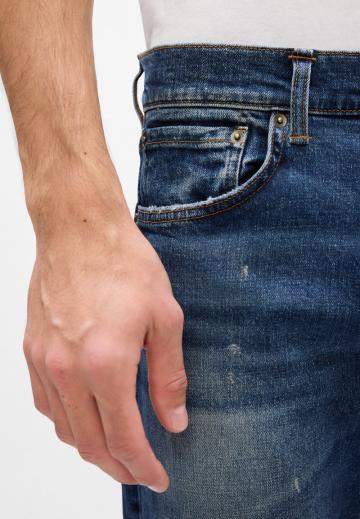 Прямые джинсы