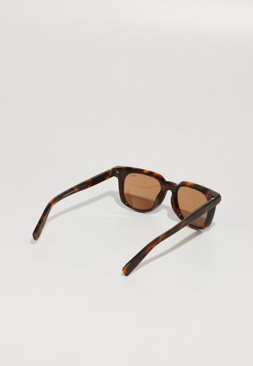 Солнечные очки