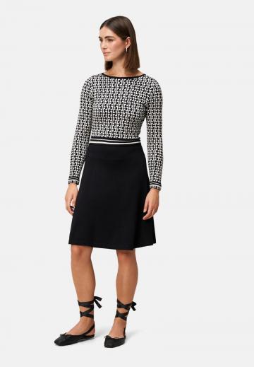 Вязаное платье