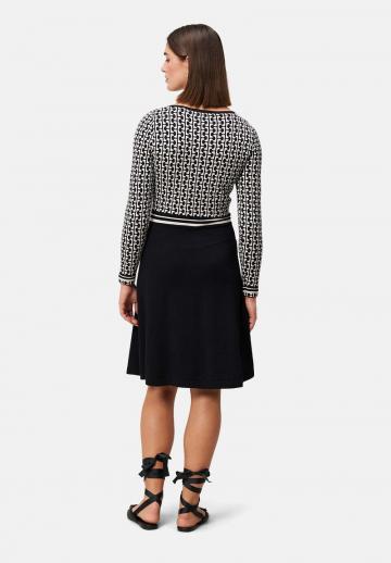 Вязаное платье