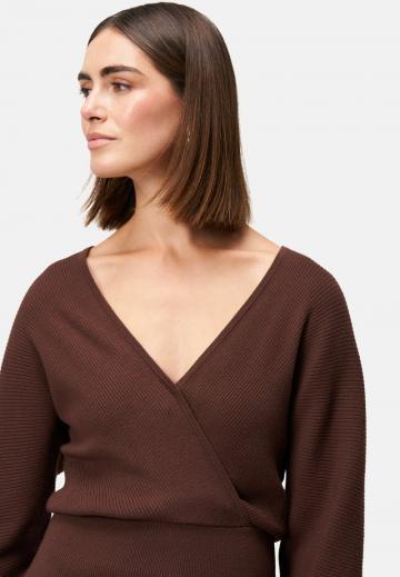 Вязаное платье