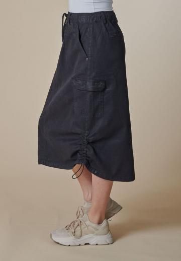 Юбка с накладными карманами