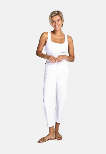 Короткие джинсы