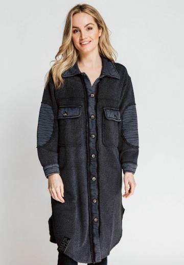 Длинный жилет