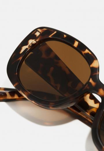 Солнечные очки