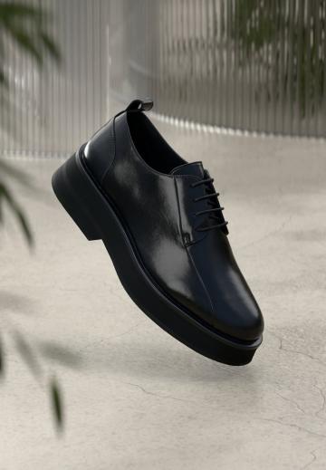 Ботинки на шнуровке