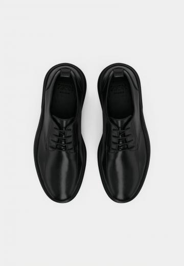 Ботинки на шнуровке