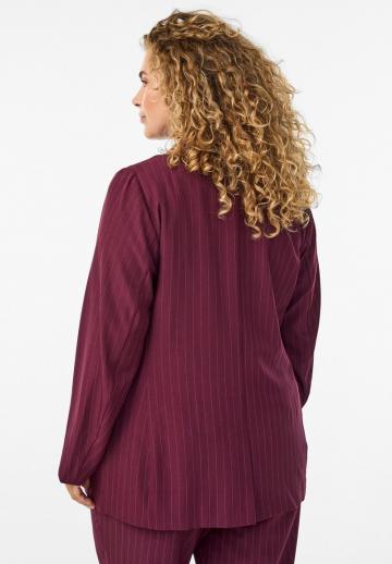 Короткое пальто