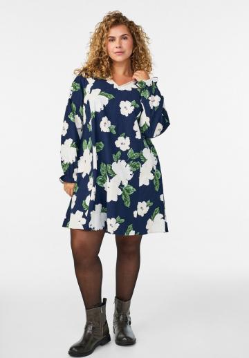 Короткое платье