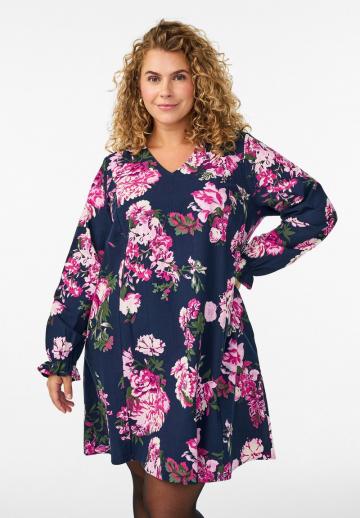 Короткое платье