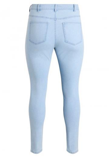 Узкие джинсы