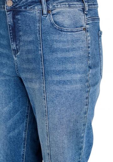 Клешеные джинсы